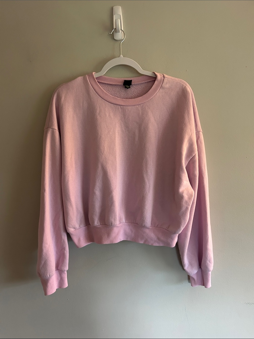 Wild fable Pink Crewneck Sweatshirt - Soft Pastel Pullover